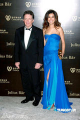 幻灯图：熊黛林李玟乐基儿何超仪等齐聚慈善晚宴