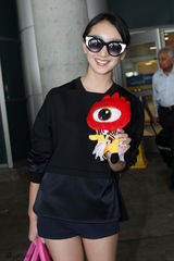 组图：《心花路放》剧组抵多伦多 马苏周冬雨炫酷