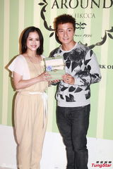 组图：叶蕴仪艺术学校开幕 张慧仪叹无暇陪子