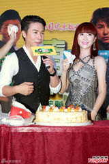 组图：欧弟与杨舒婷玩暧昧 称若有女友不愿公开