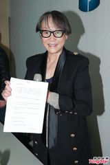 组图：陈家瑛澄清Eason(陈奕迅)只是休息充电非退休