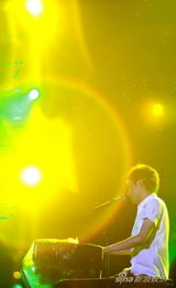 高清：热波音乐节第三天 苏打绿压轴万人合唱