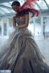 组图：李媛唯美婚纱大片 显优雅性感气质