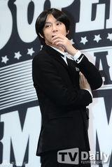 组图：Super Junior回归在即 发布会大展搞怪本能引爆笑