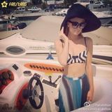 组图：帕里斯-希尔顿晒美照 比基尼大秀性感