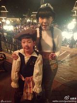 组图：石头变身杰克船长与公主Angela相逢