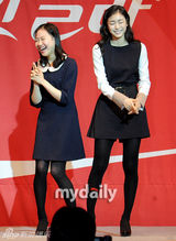 组图：韩花滑运动员金妍儿等出席体育大奖颁奖礼