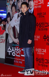 组图：EXO少女时代等助阵《可疑的她》试映会