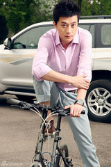 组图：夏凡精英熟男写真曝光 眼神深邃颠覆雅痞