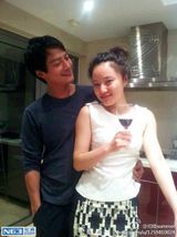 组图：周迅男友前任疑曝光 微博晒照叫板