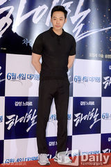 组图：金俊秀Sandara等助阵车胜元新作试映会