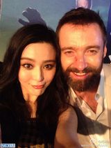 组图：范冰冰与《X战警》主演自拍 笑称萌胖壮