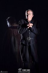 组图：《弄臣》再演 里奥-努奇王者归来