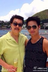 组图：赵雅芝小儿子黄恺杰私照曝光 帅气又好学