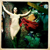 组图:好莱坞女星艳照门升级 抖奶超模凯特-阿普顿疯狂自拍