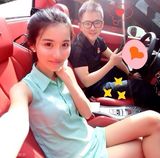 组图：美女硕士毕业抱儿子怀女儿被赞人生赢家