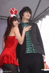 组图：严爵演唱会DVD上市 正积极筹备新专辑