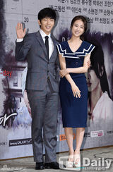 组图：李准基《Two Weeks》发布 西装笔挺帅气