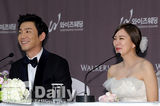 组图：韩星崔元英迎娶沈宜英 曾演《继承者》