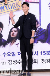 组图：《城市的法则》白珍熙郑京浩挑战综艺