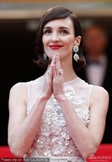 组图：戛纳红毯众星云集 巩俐章子怡领衔女神战