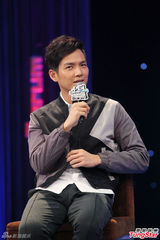 组图：钟汉良赶场宣传新剧 吴孟达暴瘦亮相