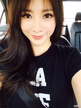 组图：多变女郎！柳岩自拍秀美艳性感各种范儿