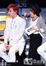 组图：INFINITE新专辑发售Showcase 展华丽群舞