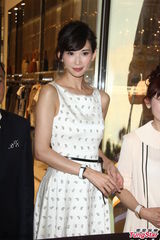 组图：林志玲初恋长达八年 向前看不愿再回首