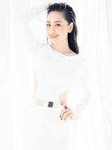 组图：孙宁化身典雅女神范儿 唯美大气风格