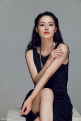 组图：王力可高冷霸气写真曝光 尽显女王范儿