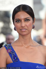 组图：威尼斯闭幕 女评委钟芭-拉希莉现身