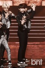 组图：Super Junior回归再夺冠 T-ara等女团性感大对决