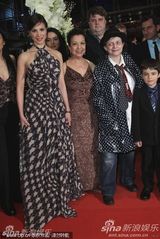 高清组图：《阿曼尼亚》首映 德国总统伍尔夫助阵