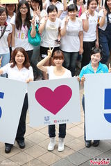 组图：陈妍希担任微笑大使 分享抗压方法