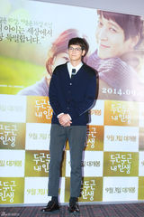 独家：宋慧乔素净 姜东元戴眼镜似哈利波特