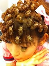 组图：重口味慎戳！日女星中川翔子头顶千只虫玩自拍