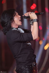 黑豹经典力克腾格尔神作 晋级《歌狂》决赛