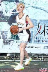 组图：蓝正龙盼早生子 为娇妻改冲动个性