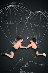 组图：毛林林写真童心未泯 携“女儿”扮超人