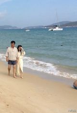 组图：网曝称北京房价越高越好学者出轨照