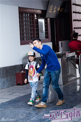 组图：《一见不钟情》郑恺杨丞琳变身辣爸俏妈
