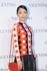 【星衣神探】范冰冰穿流苏皮裙 彰显丰腴性感