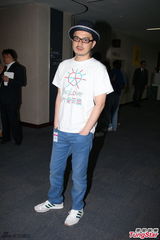 组图：黄耀明力挺“大爱同盟”支持同性恋