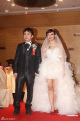 组图：小彬彬结婚儿子当花童 大牌艺人均缺席