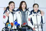 组图：韩国花滑公主金妍儿赴索契出席冬奥会