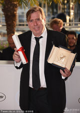 组图：蒂莫西-斯波获戛纳影帝 莫妮卡颁奖