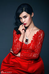 组图：韩丹彤惊悚写真曝光 自曝受虐精神崩溃