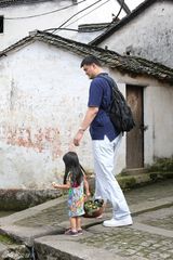 组图：《爸爸去哪儿》姚明亮相 篮球赛热力开战