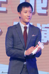 组图：《星你》导演张太维签乐华 想跟汤唯合作